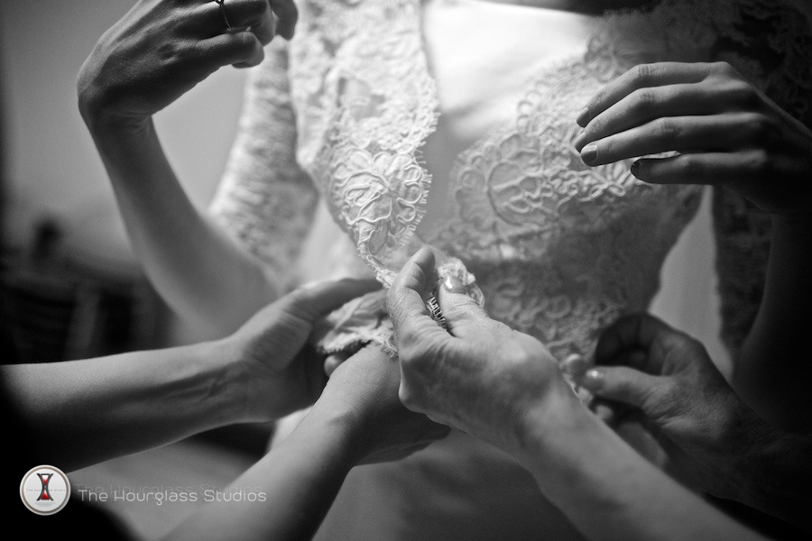 The Hourglass Studios Wedding Photos of Michigan Wedding Photographer